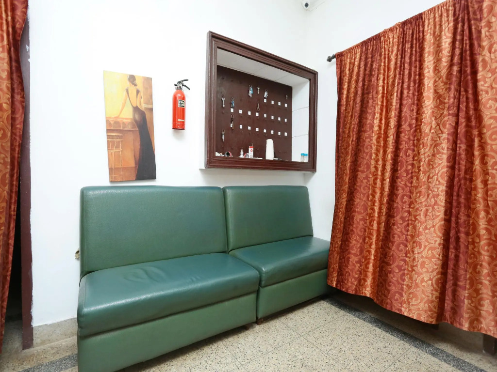 OYO 15554 Hotel Al Saj