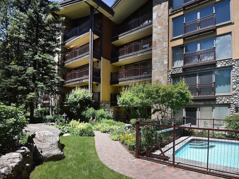 Village Center Condo 4J