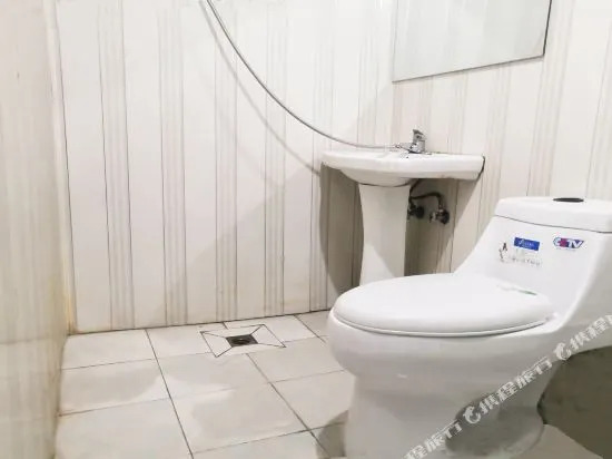 OYO Ningbo Huibin Hotel
