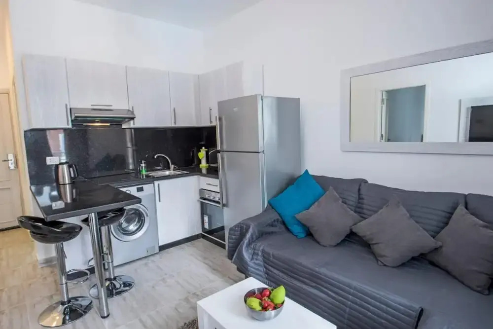 Last Minute Impeccable 2-bed Apartment