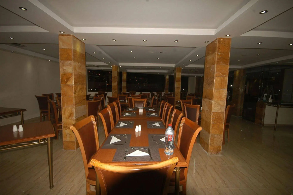 Sharah Mountains Hotel