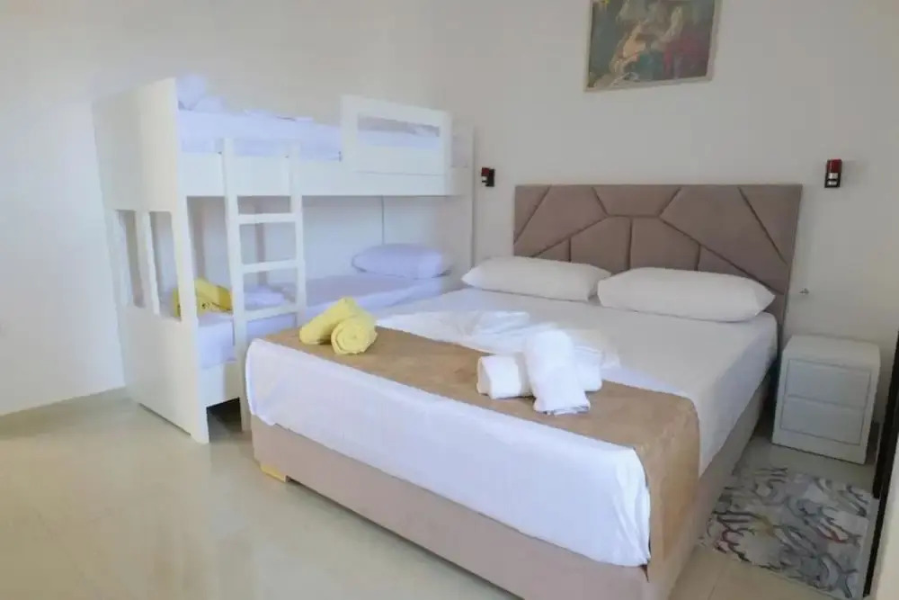 Vila Xhafa
