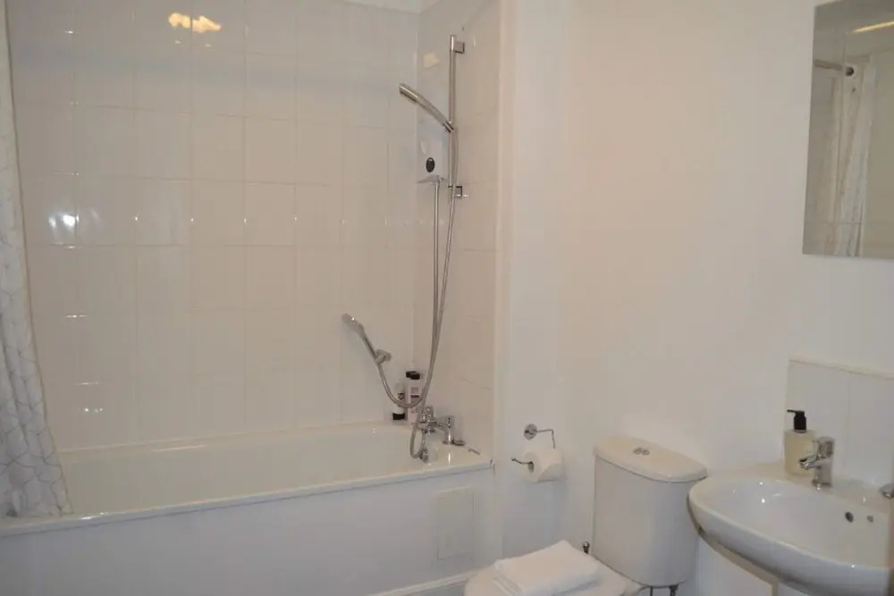 Central 3 Bedroom Flat