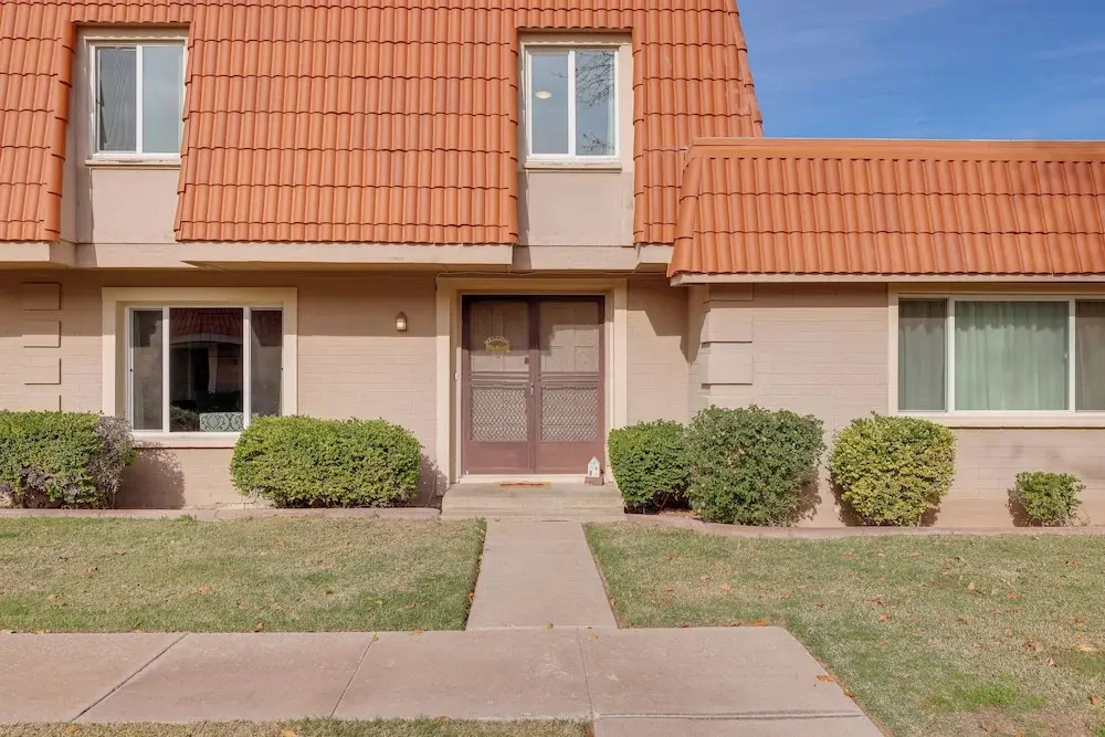 2 Mi to Old Town! Dog-friendly Condo w/ Pool