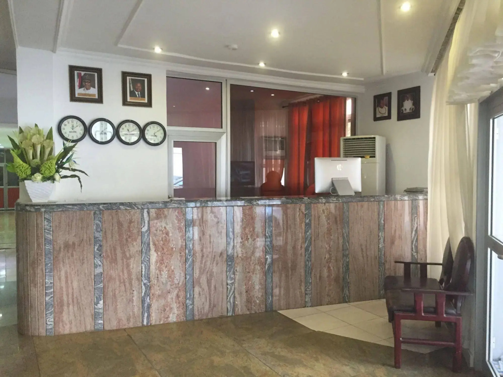 Springpark Yaad Hotel