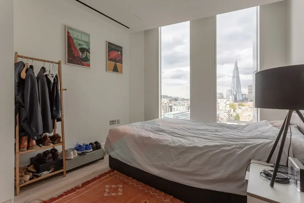 Modern 2 Bedroom Flat With a Stunning View