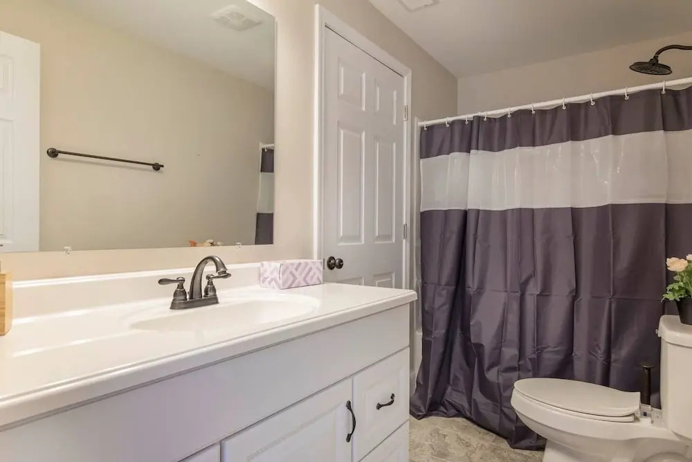 Spacious 3BR House with Cozy Backyard in NULU