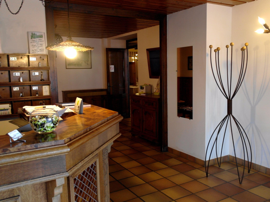Logis Hôtel Restaurant Le Palous