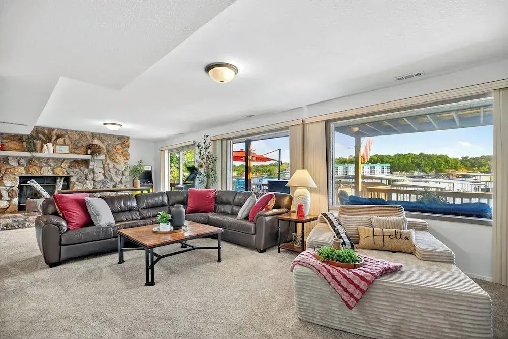Lake Home Oasis - Sleeps 18