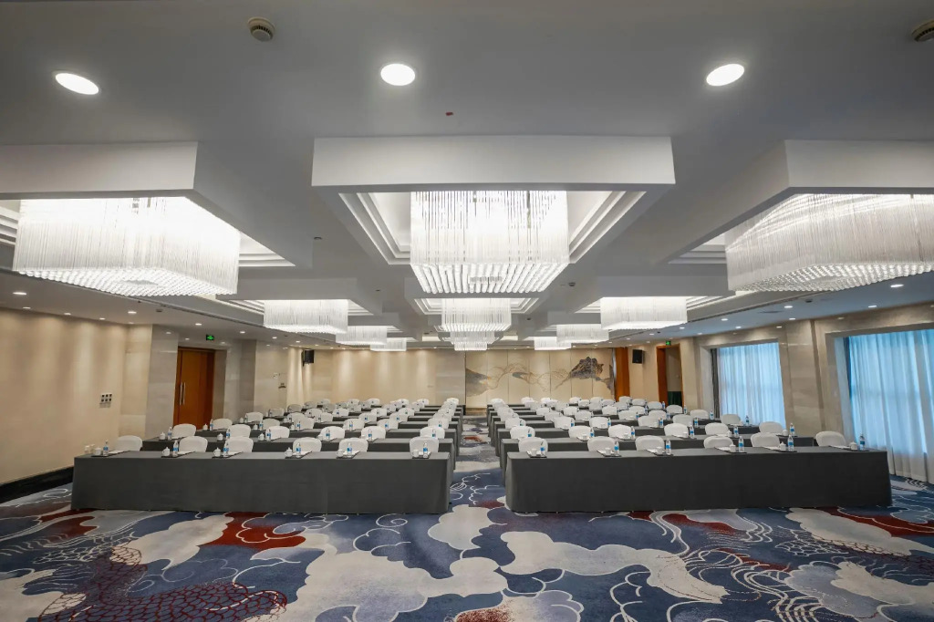 Phoenix Lake Tianquan Hotel