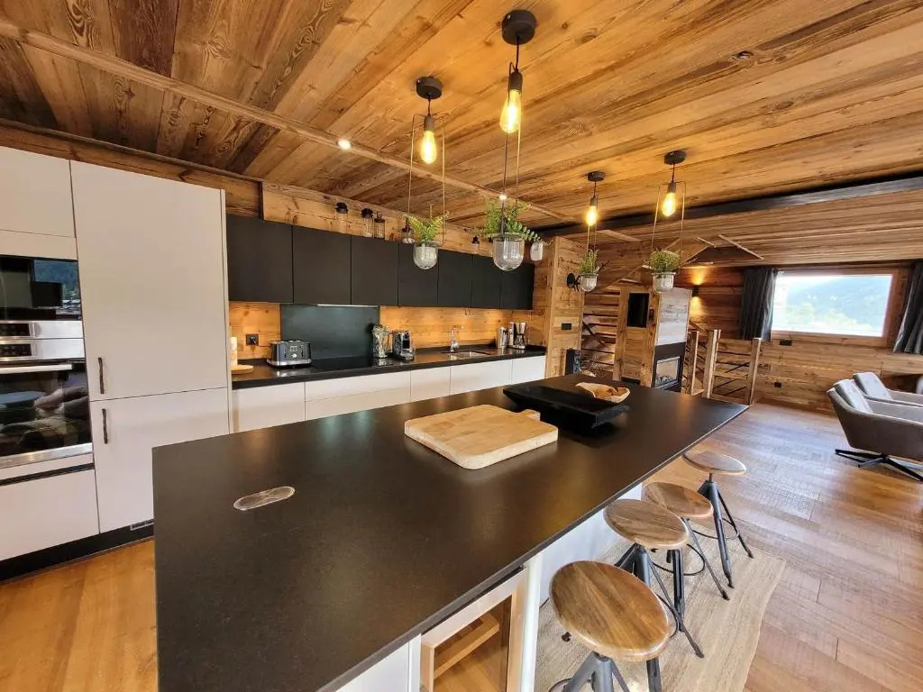 Chalet Les Gets, 5 pièces, 14 personnes - FR-1-598-19