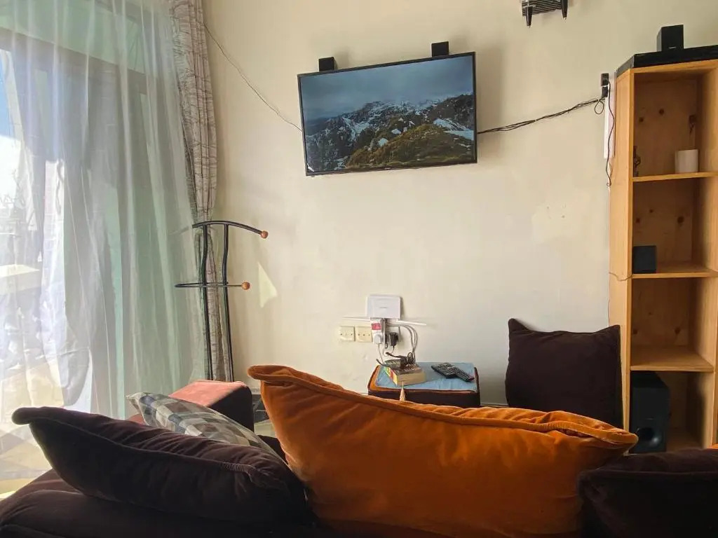 Peron Studio Apartment
