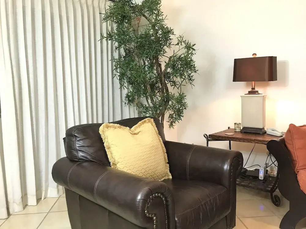 CR Luxury Los Sueños Condos