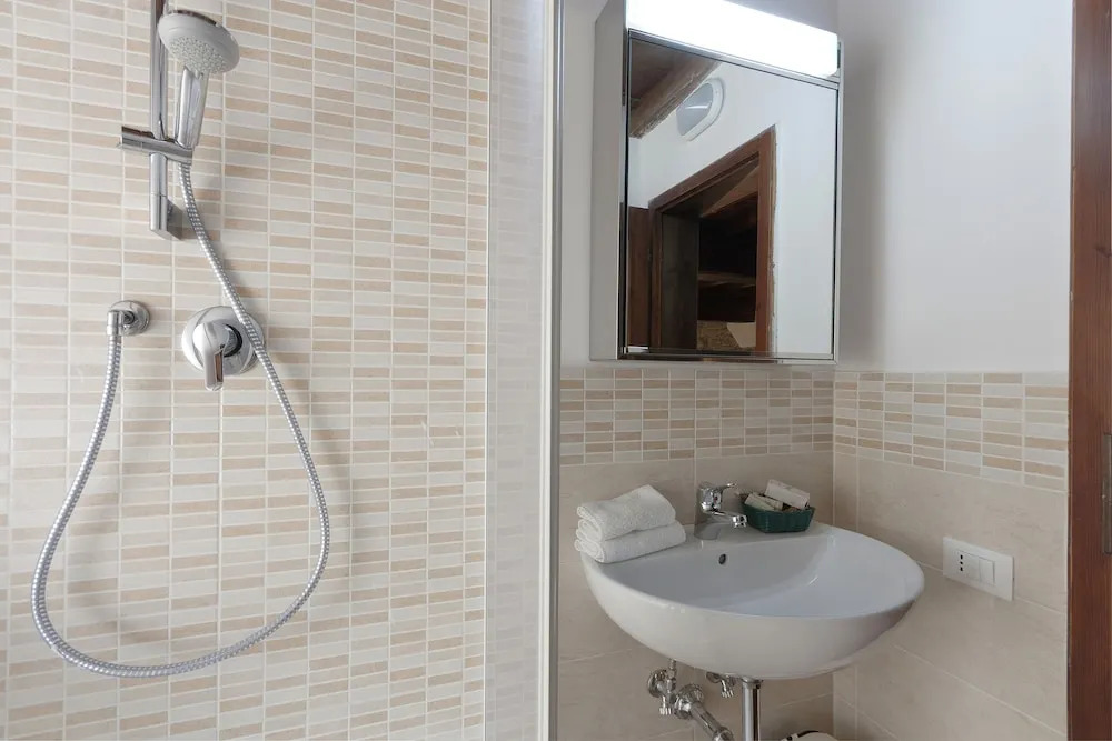 Home Sharing - Oltrarno
