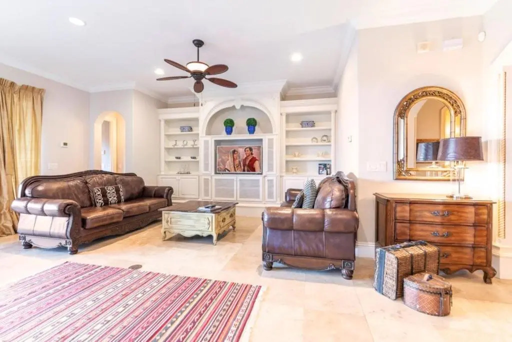 Luxury mansion on golf course at Reunion Resort Orlando 10 minutes from Disney parks - Mansão luxuosa em campo de golfe no Reunion Resort Orlando a 10 minutos dos parques da Disney