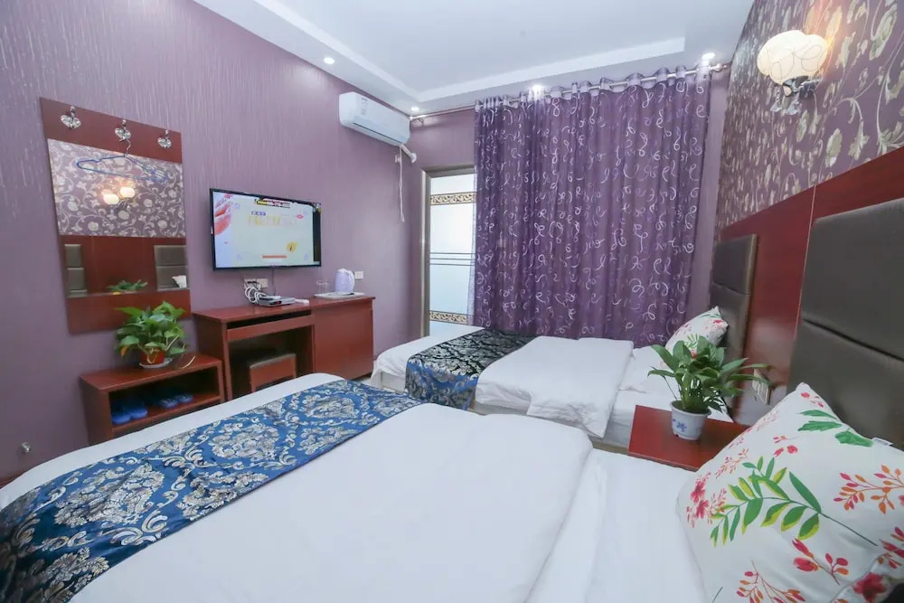 Xi'an Aiweixin Theme Hotel