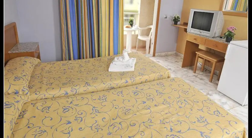Apartamentos HCarel