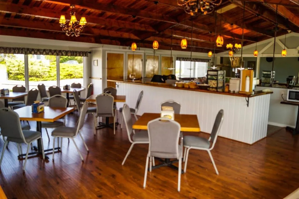 Dune Crest Hotel