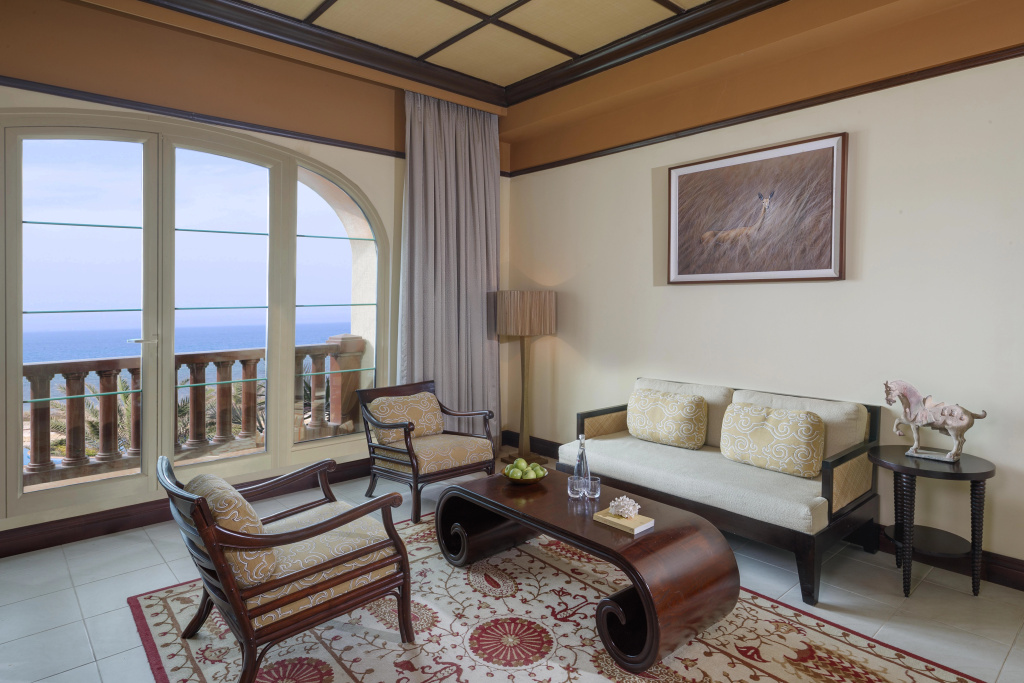Anantara Desert Islands Resort & Spa