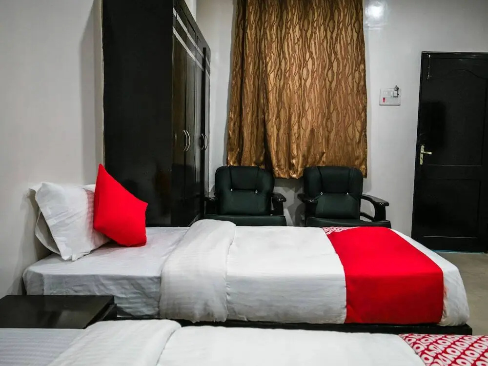 V V Pride by OYO Rooms