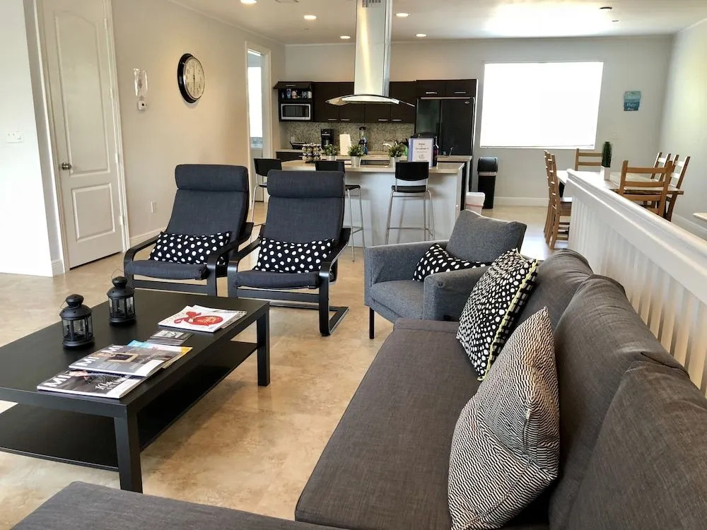 Luxury Home by Ideal Experience VR