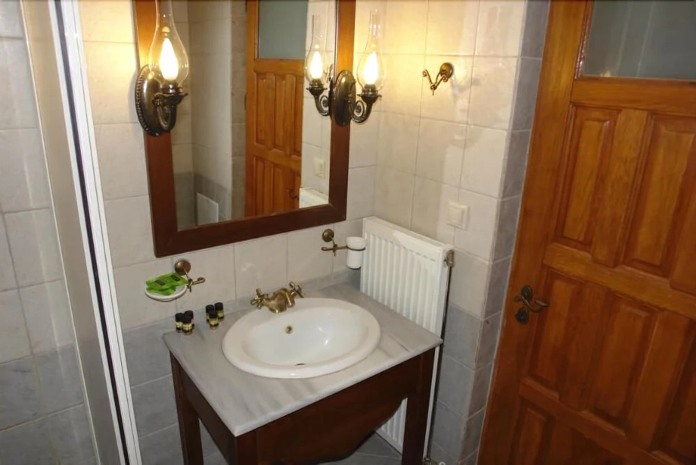 Dovra Hotel
