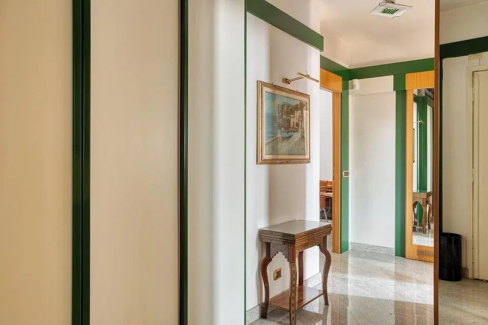 JOIVY Captivating flat with balcony