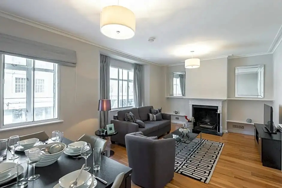 Brompton Road Private Apartment