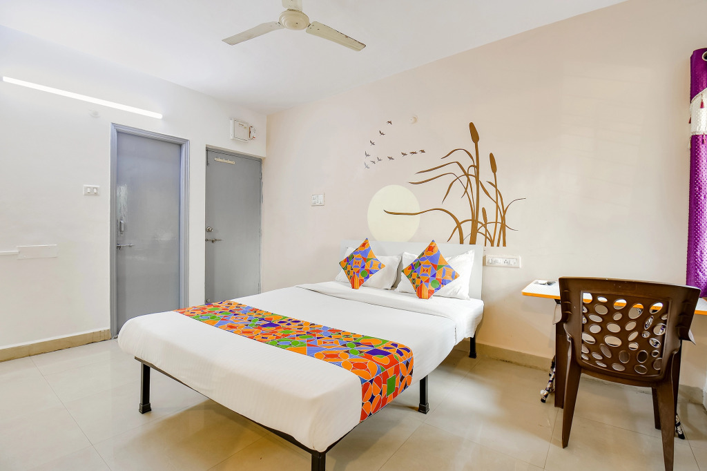 FabHotel Destiny Living