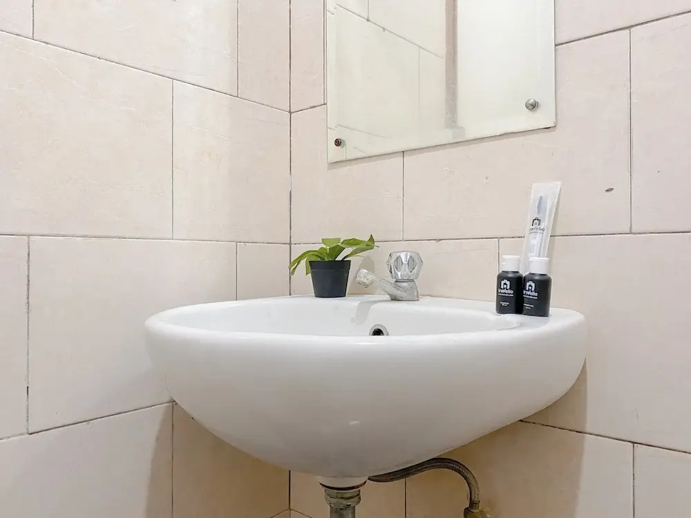 Good Deal Studio Apartment At Margonda Residence 1