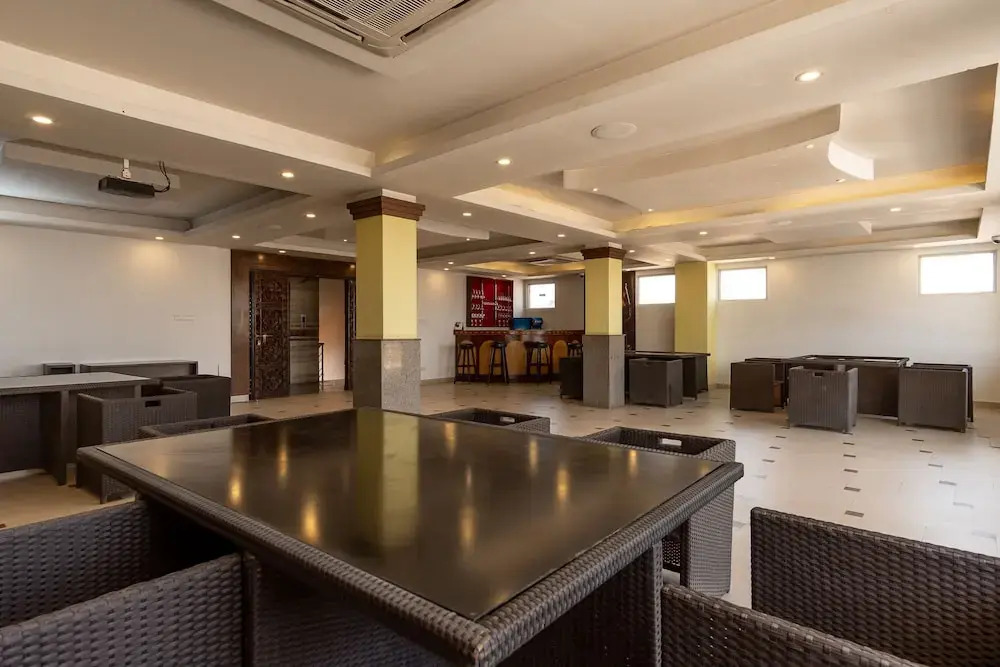 Platinum Beacon Hotel