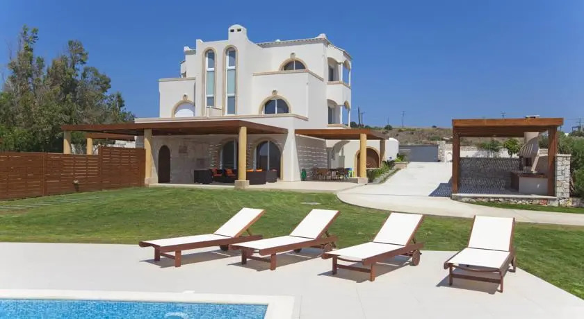 Kiotari Beach Villas