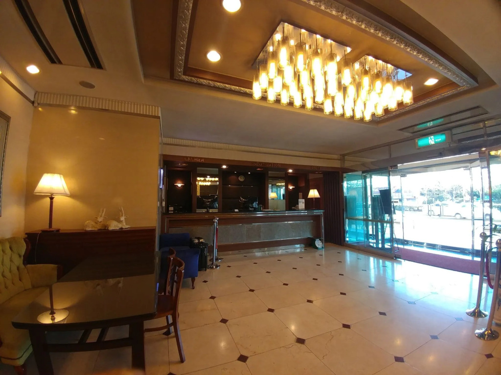 Prime Tourist Hotel