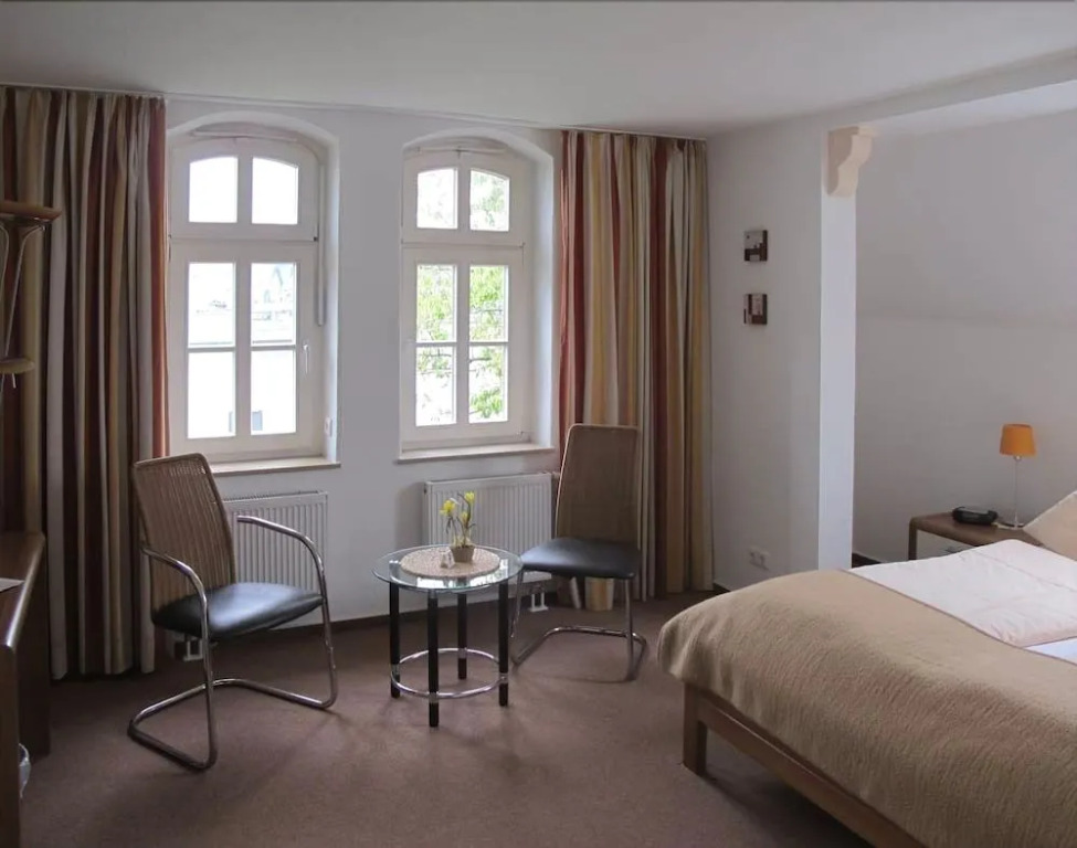 Kanal-Haus "Das Gästehaus direkt am Nord-Ostsee-Kanal"
