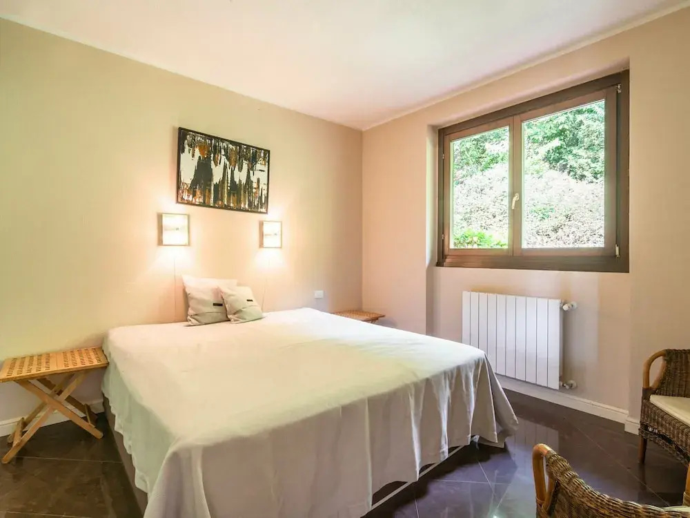 Panoramic house in a residence upon the green hills overlooking Lake Maggiore