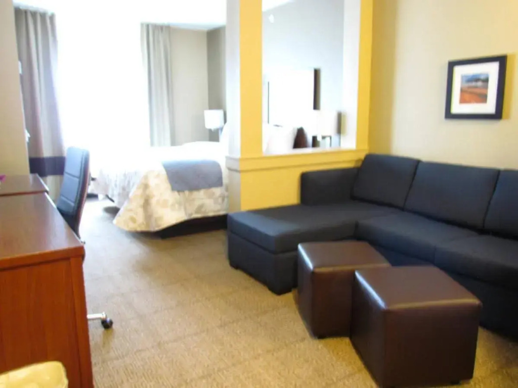 Heartland Inn and Suites
