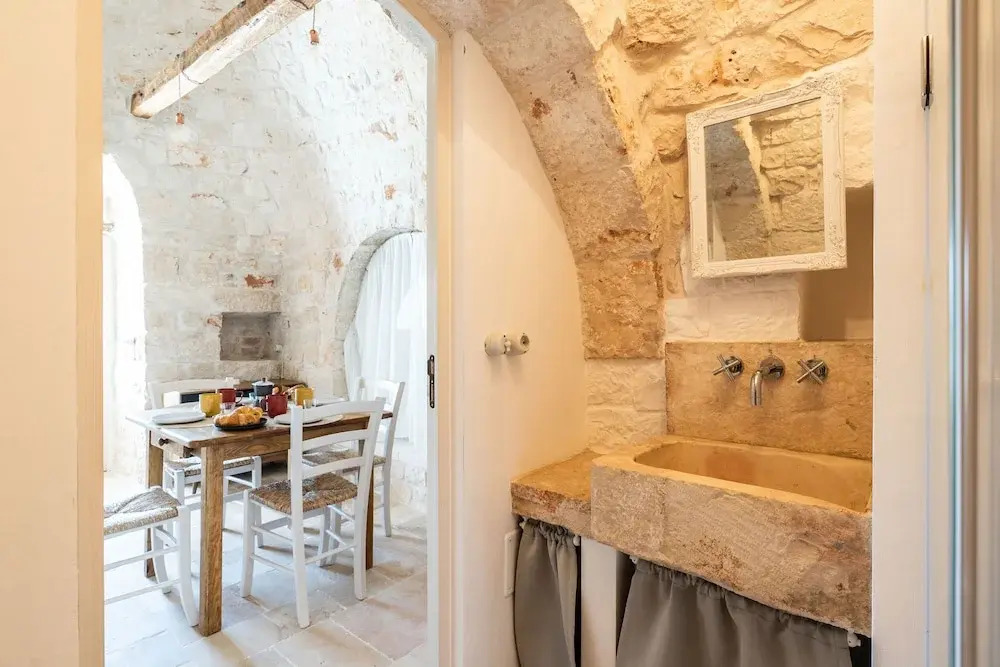 4152 Trulli Salsapariglia by Perle di Puglia