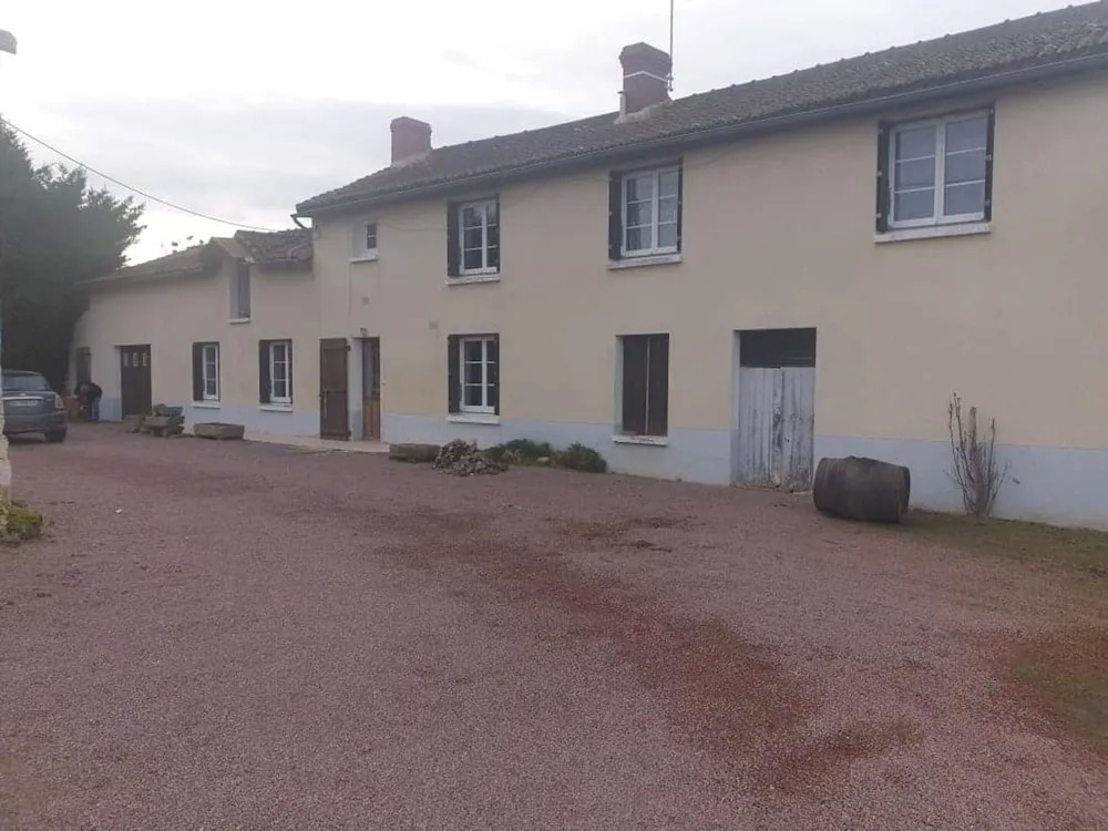 House With 3 Bedrooms in Les Trois-moutiers, With Enclosed Garden and Wifi