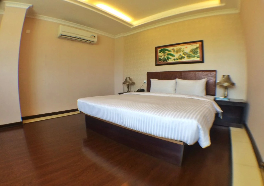 Grand Hoyah Hotel