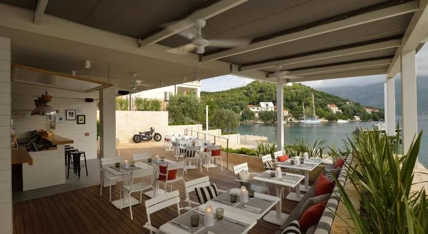 Taras Lodge