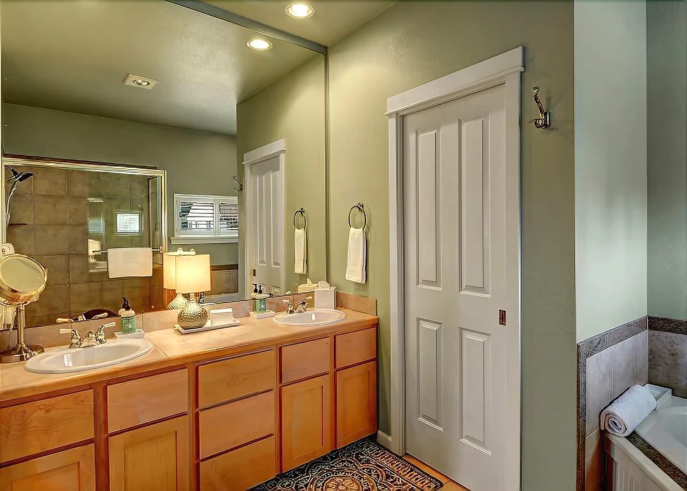 Rise and Shine Ravenna - Three Bedroom Home