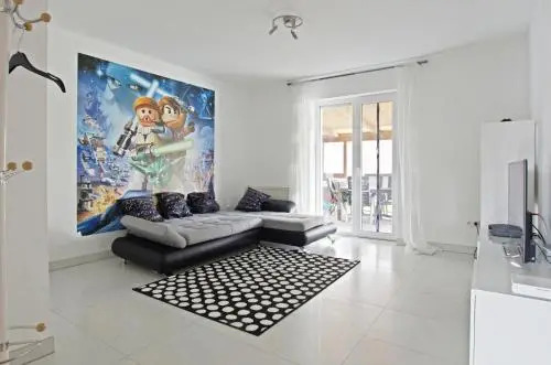 2 Private Single Rooms (5650)