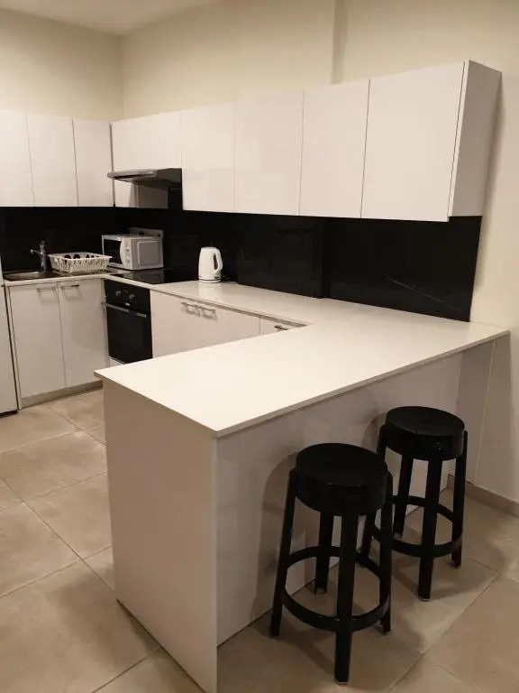 Egkomi luxury suites 003