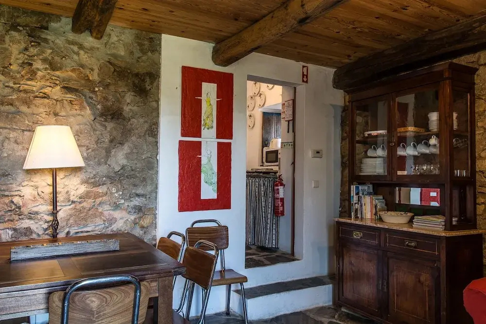 Quinta do Barrieiro - Art Selection by Maria Leal da Costa