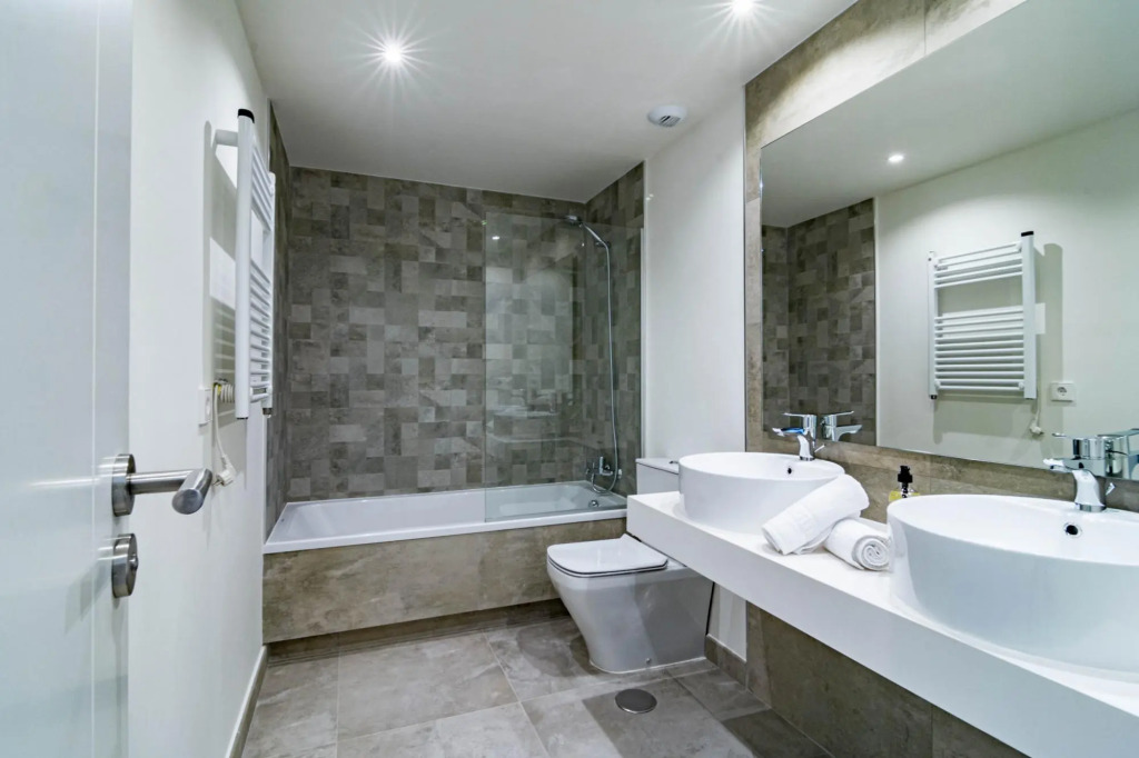 Inf3.2l- Modern City Apartment, Families Only