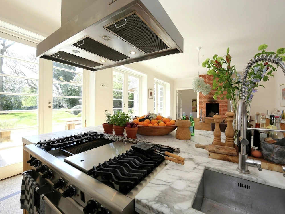 Very Luxurious and Architect-designed Detached Villa Near the Forest and Beach