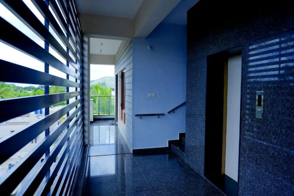 UNNATHI SUITES