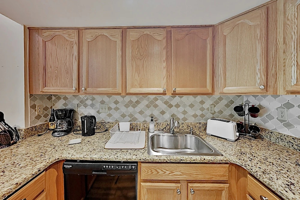 147westd 2 Bedroom Condo
