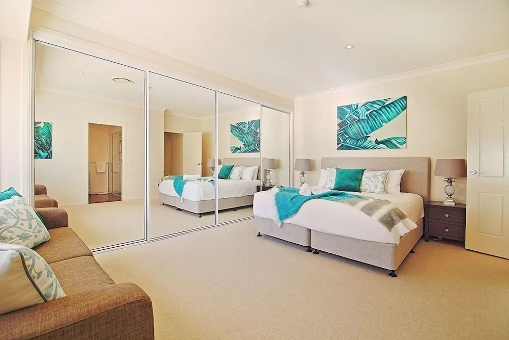 Holiday Home Coveside @ Sanctuary Cove