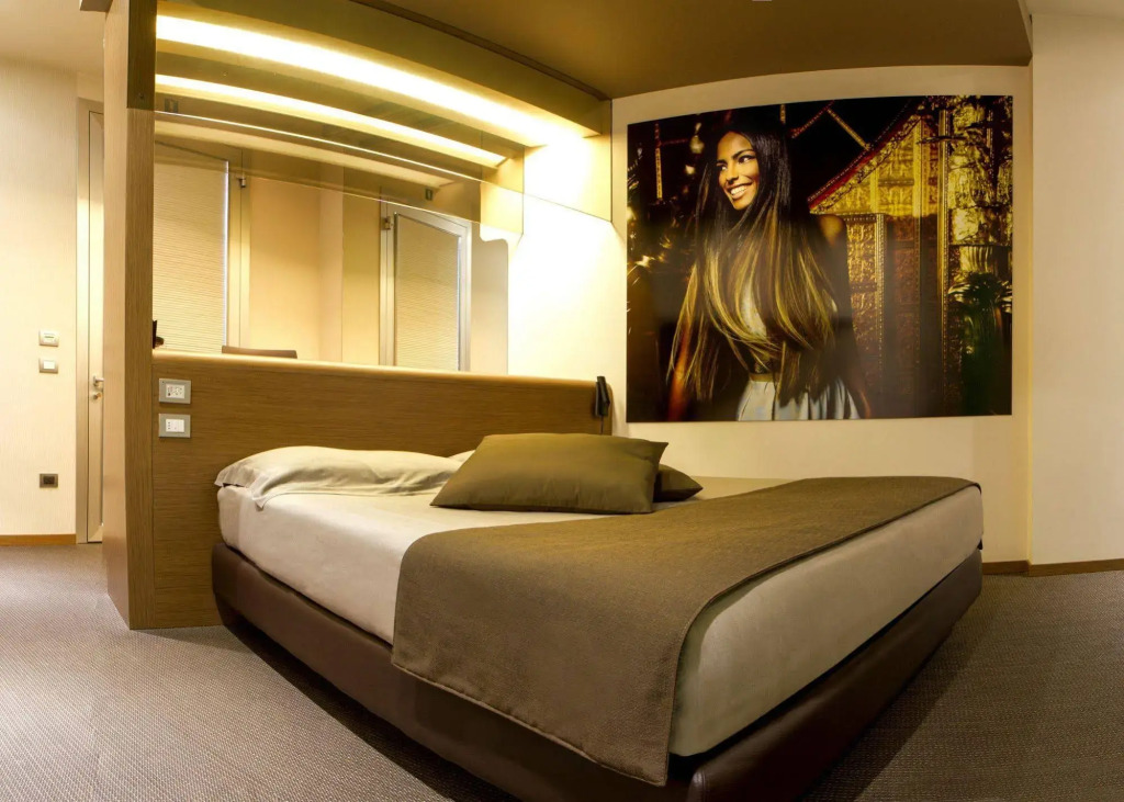 Pineta Eco Hotel - Private Parking